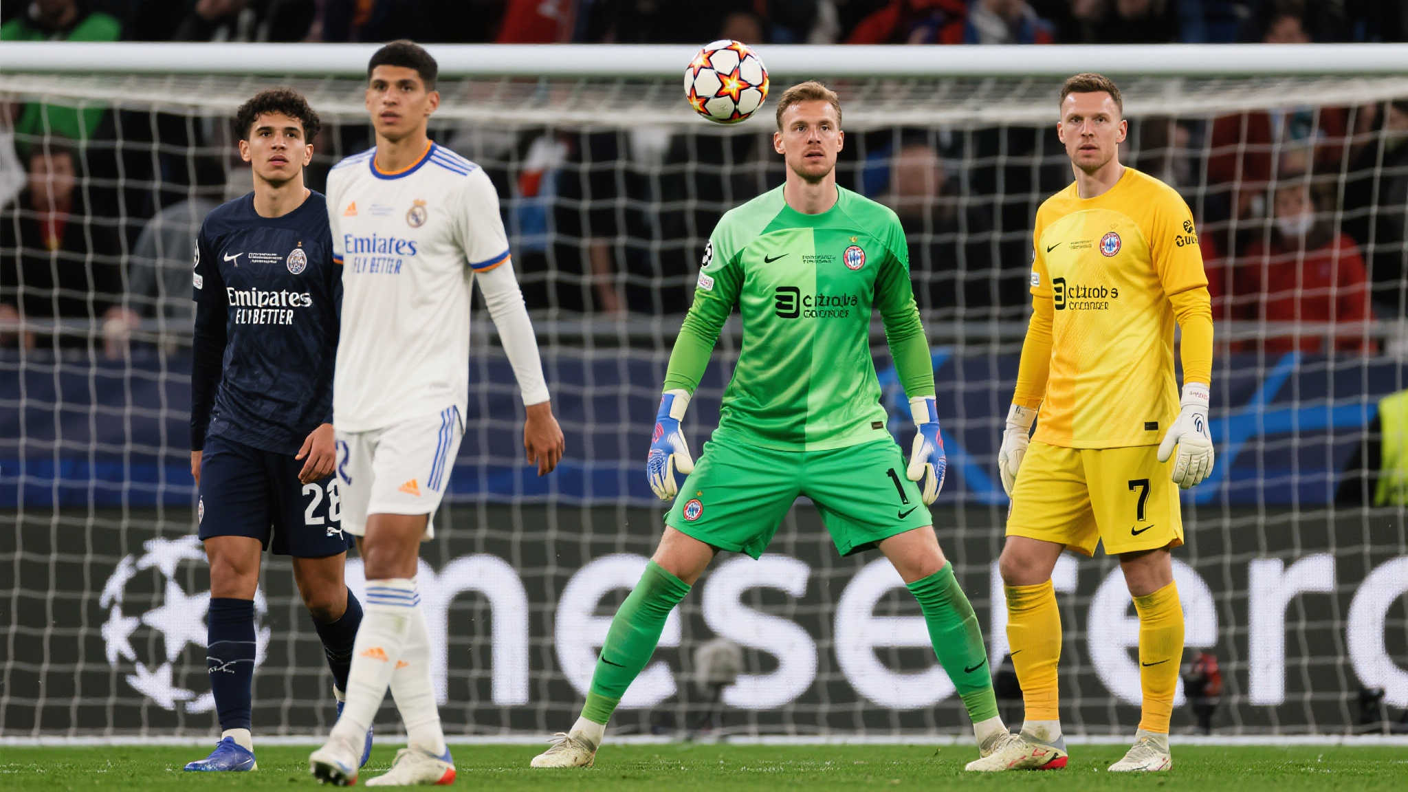 2024-25赛季欧冠零封榜：索默7次领跑，拉亚紧随其后